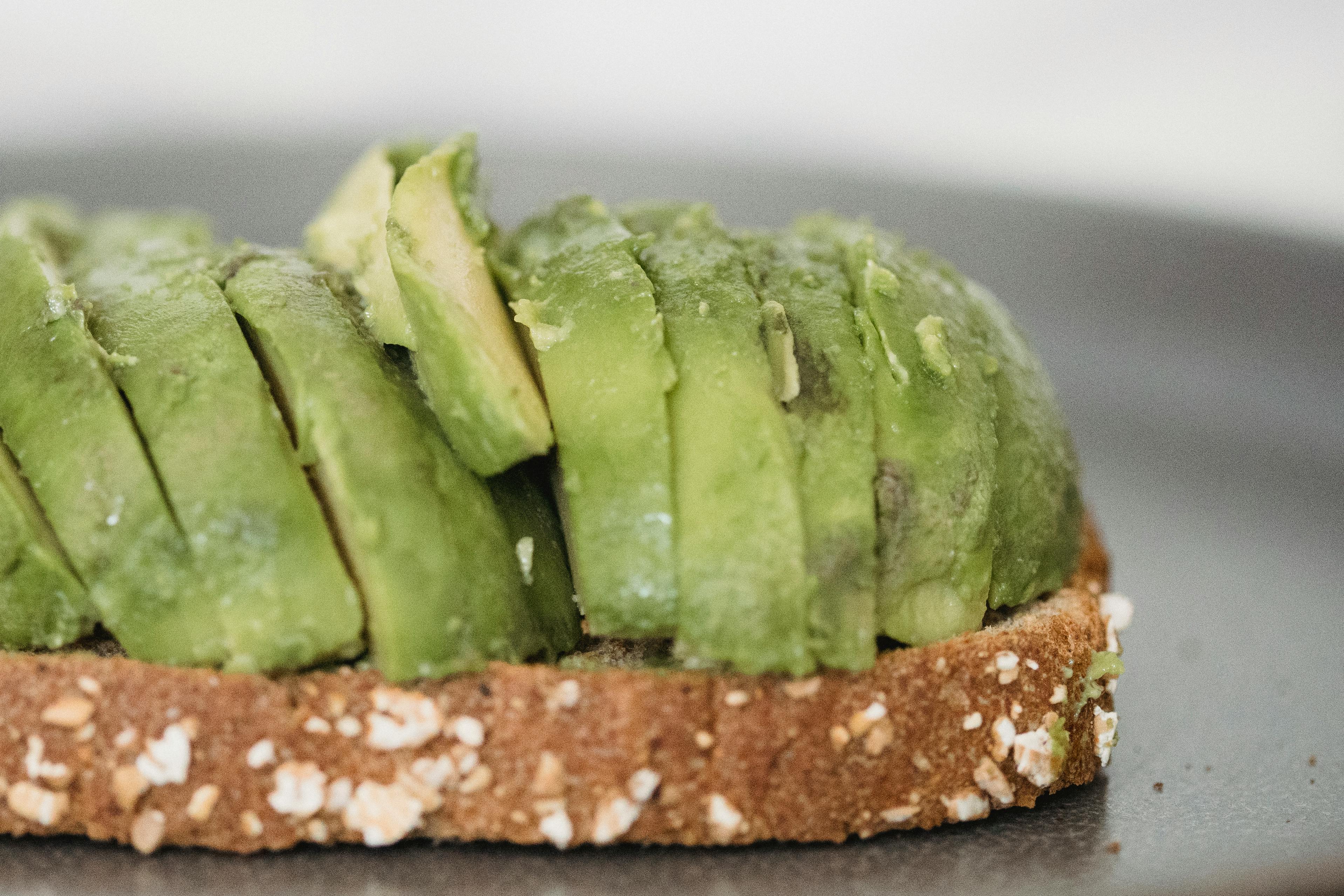 Essential Guide to Almond Flour: 5 Benefits for Keto Success in 2025