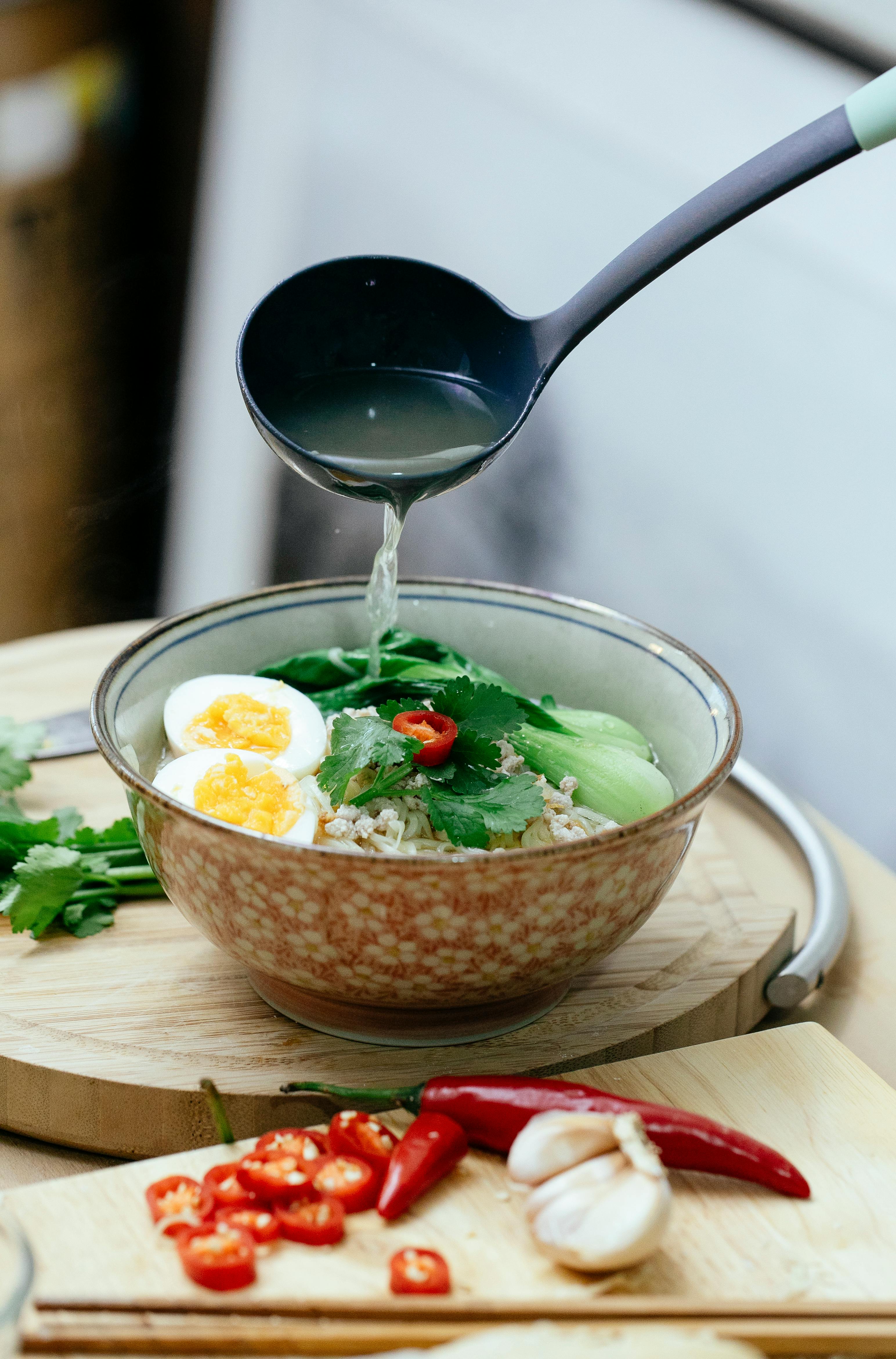 Top 5 Keto Granola Options for a Healthy 2025